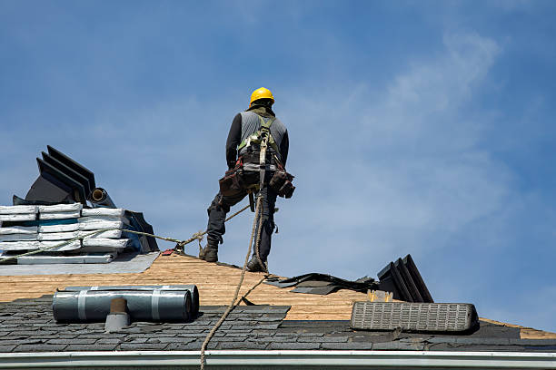 Professional Gutter Installation technician working in Wyckoff, NJ